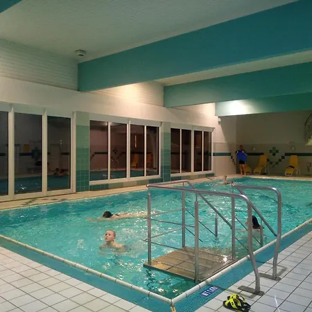 Mit Hallenbad Apartment *